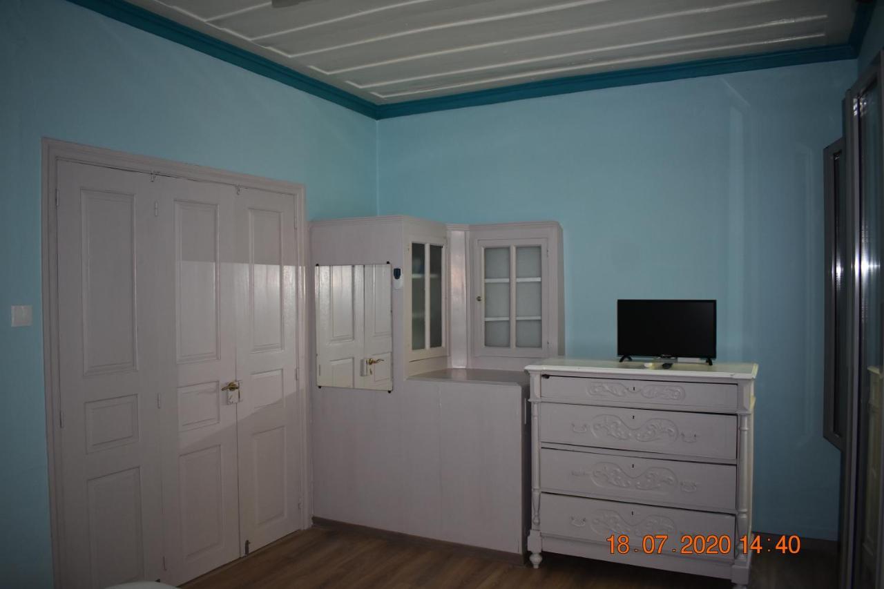 The Central House! Raches  Exterior foto